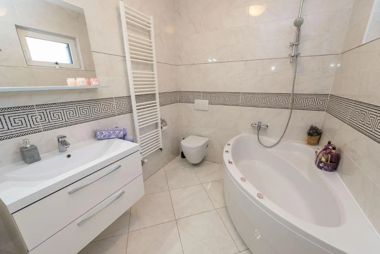 Holiday Home Casa Ruza 300 Meters From The Sea - By Ta Leut Privlaka  Privlaka (Zadar)
